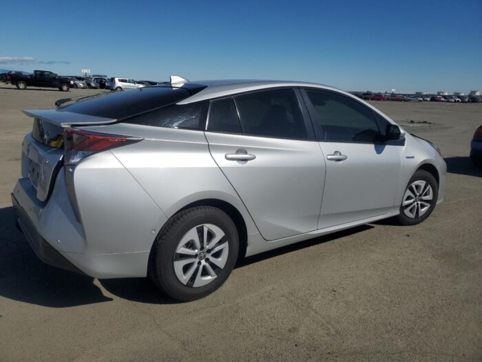 2018 Toyota Prius - Image 2