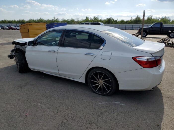 2015 Honda Accord - Image 2