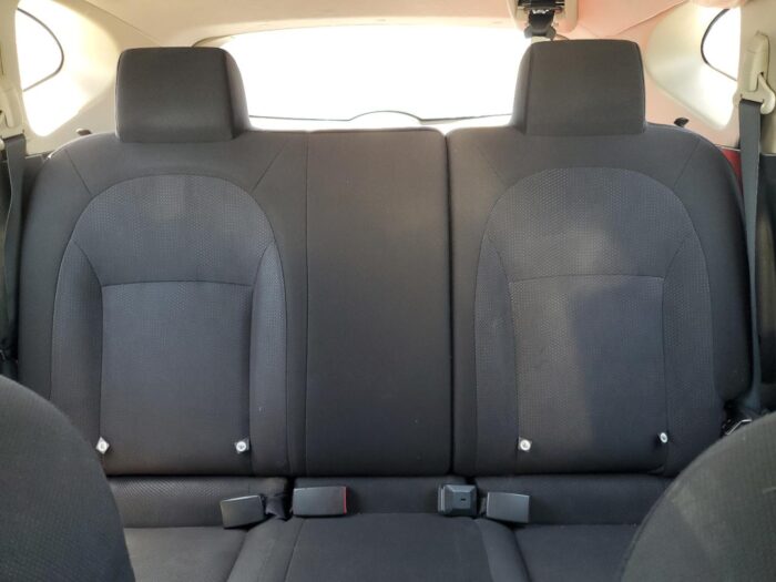 2015 Nissan Rogue - Imagen 6