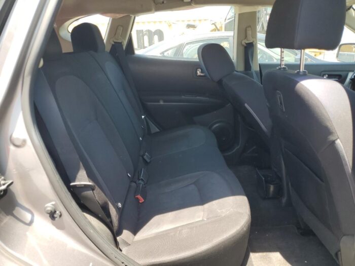 2015 Nissan Rogue - Imagen 7