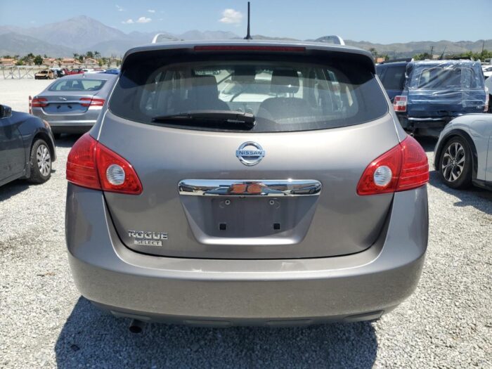 2015 Nissan Rogue - Imagen 3