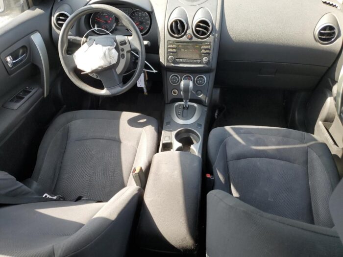 2015 Nissan Rogue - Imagen 4