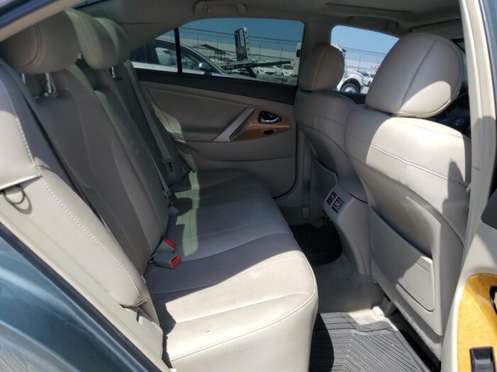 2007 Toyota Camry Le - Image 7
