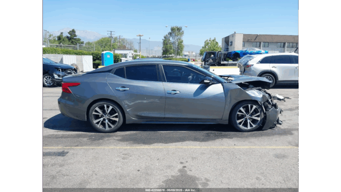 2017 Nissan Maxima - Image 3