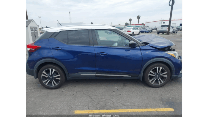 2018 Nissan Kicks Sr - Image 2