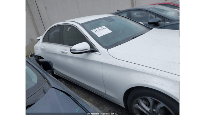 2017 Mercedes-Benz C 300 - Image 4