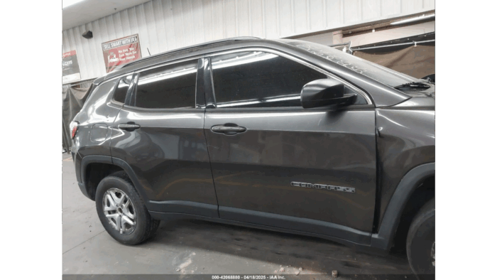 2020 Jeep Compass - Image 3