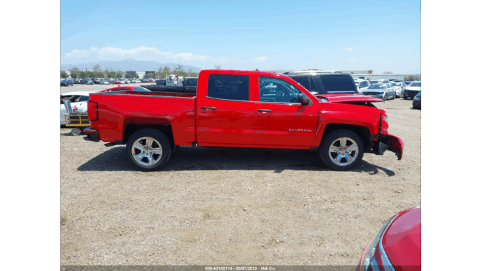 2018 Chevrolet Silverado 1500 - Image 3