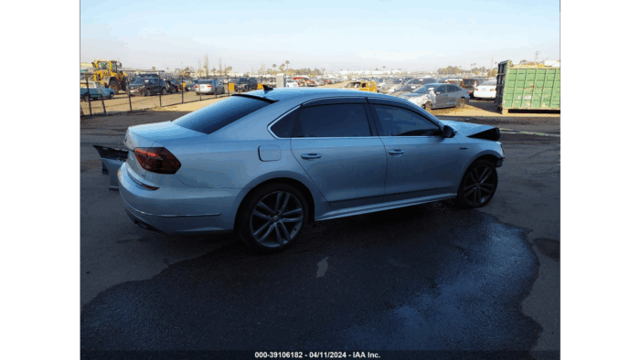 2017 Volkswagen Passat - Image 3