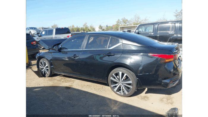 2022 Nissan Altima Sr - Image 4