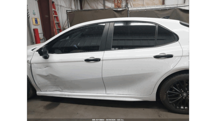 2019 Toyota Camry Se - Image 4