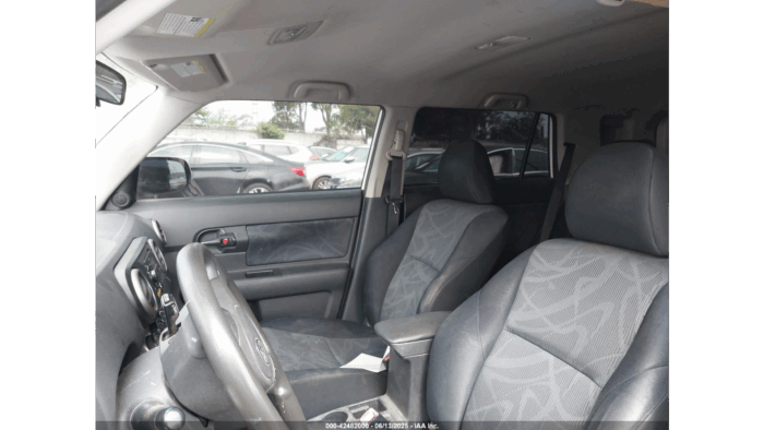 2012 Scion Xb - Image 7