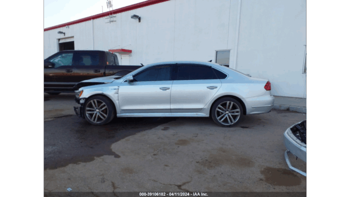 2017 Volkswagen Passat - Image 4