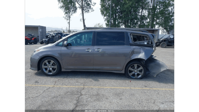 2015 Toyota Sienna Se - Imagen 5
