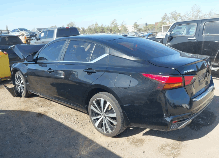 2022 Nissan Altima Sr