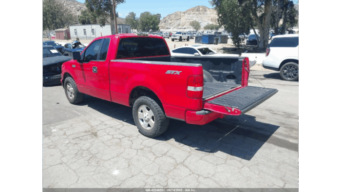 2006 Ford F-150 - Image 2