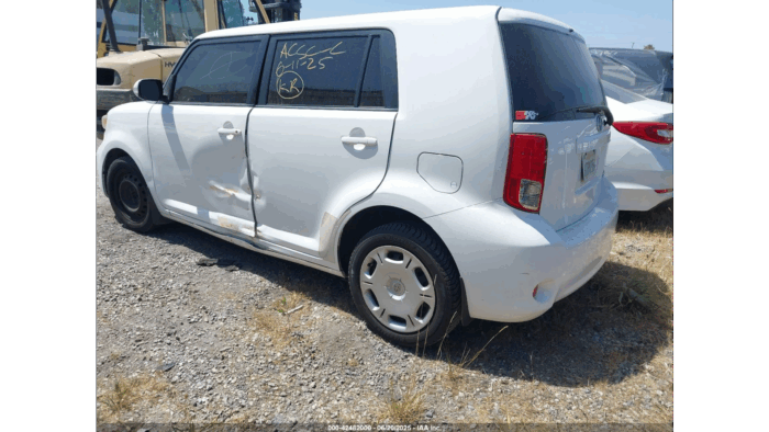 2012 Scion Xb - Image 2