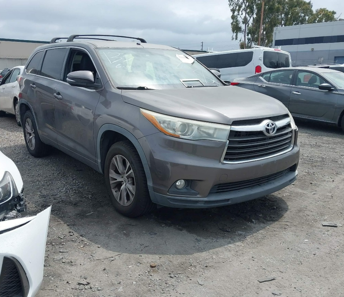 2015 Toyota Highlander Le