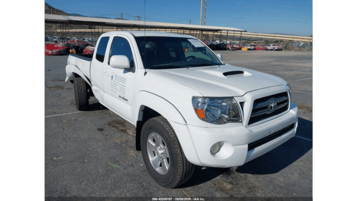 2010 Toyota Tacoma - Image 3