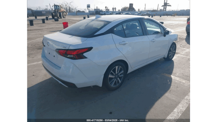 2021 Nissan Versa Sv - Image 2