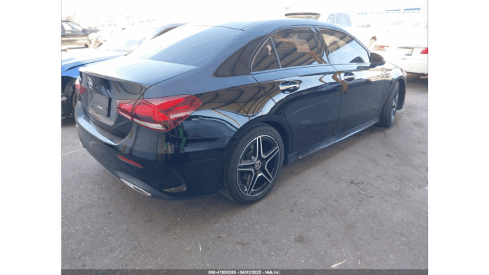2022 Mercedes-Benz A 220 - Image 4