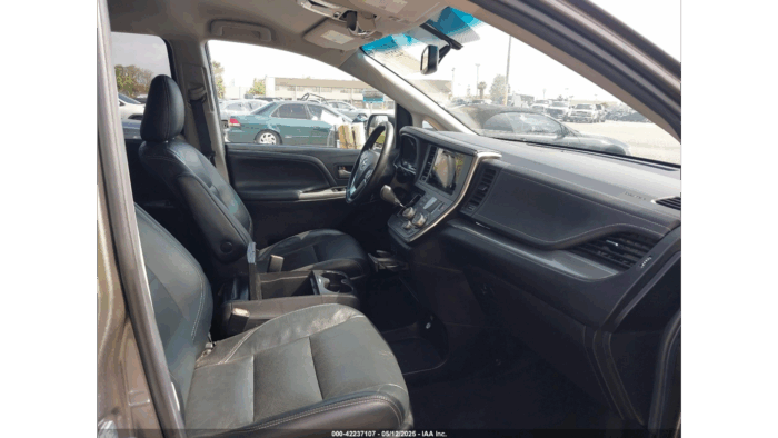 2015 Toyota Sienna Se - Imagen 7
