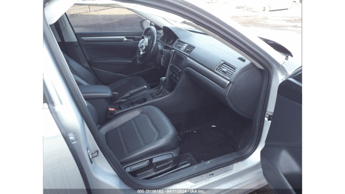 2017 Volkswagen Passat - Image 6