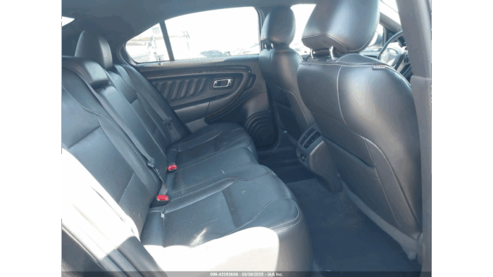 2013 Ford Taurus - Image 8