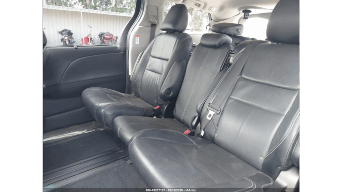 2015 Toyota Sienna Se - Imagen 8
