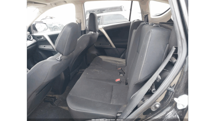 2015 Toyota Rav4 Xle - Image 8