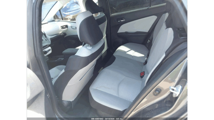 2016 Toyota Prius - Image 7