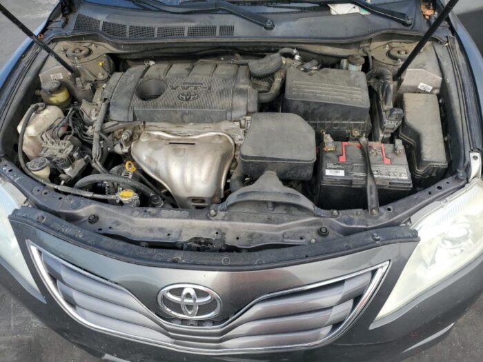 2010 Toyota Camry - Image 4