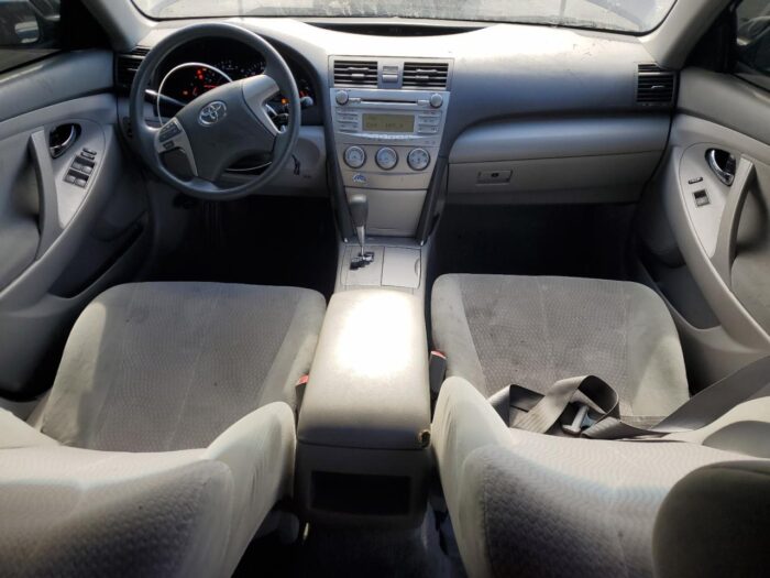 2010 Toyota Camry - Image 5