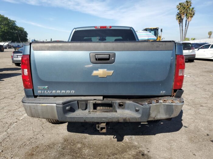 2011 Chevrolet Silverado 1500 - Image 3