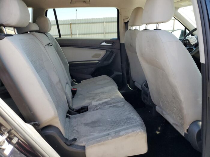 2018 Volkswagen Tiguan - Image 7