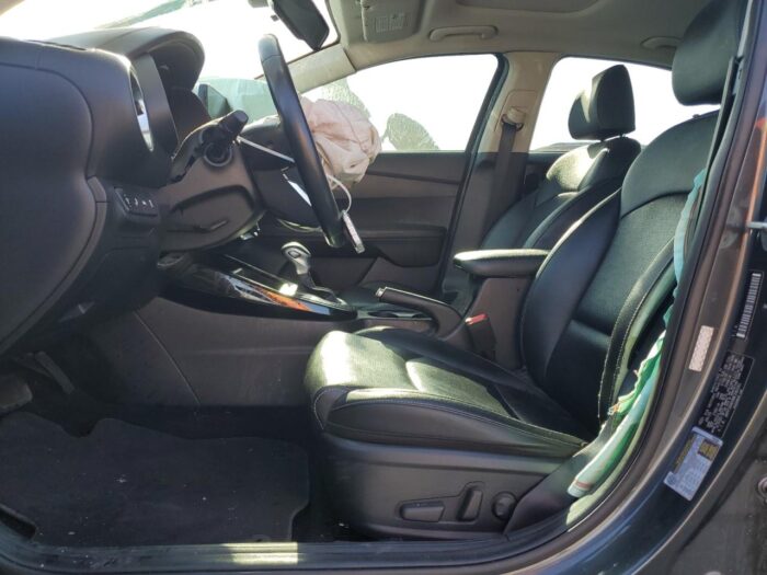 2021 Kia Forte Ex - Image 5