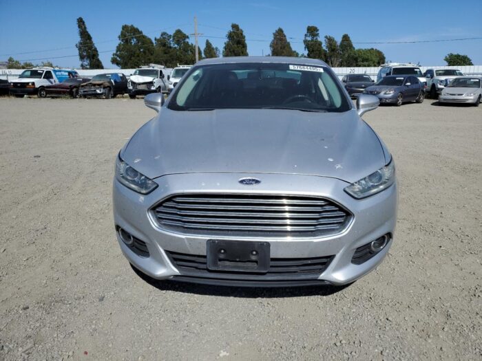 2015 Ford Fusion Se - Image 2
