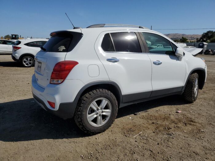 2018 Chevrolet Trax - Image 2