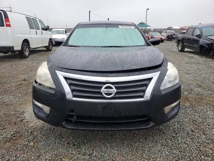 2013 Nissan Altima - Image 2