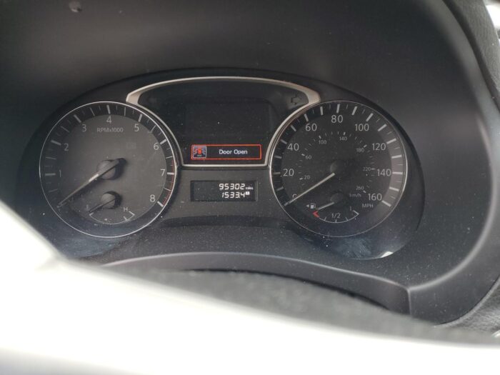 2014 Nissan Altima - Image 8