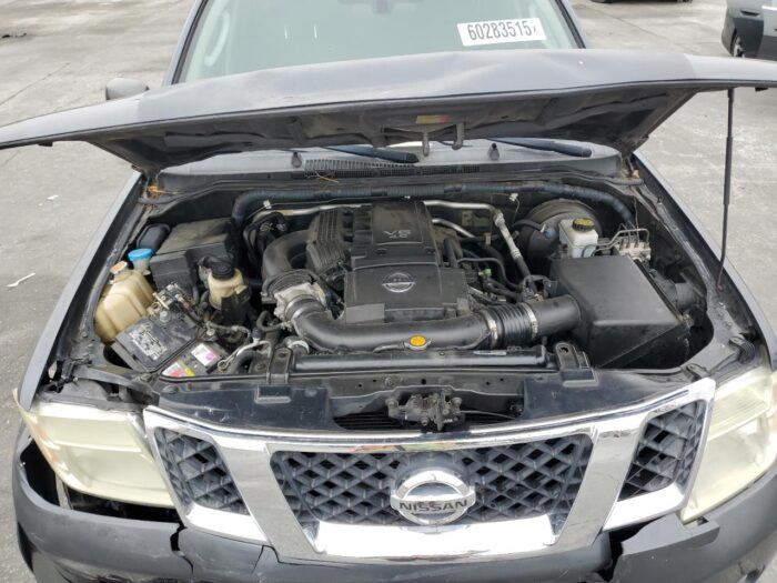 2010 Nissan Pathfinder S - Image 4