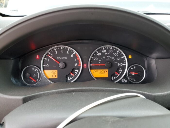 2010 Nissan Pathfinder S - Image 9