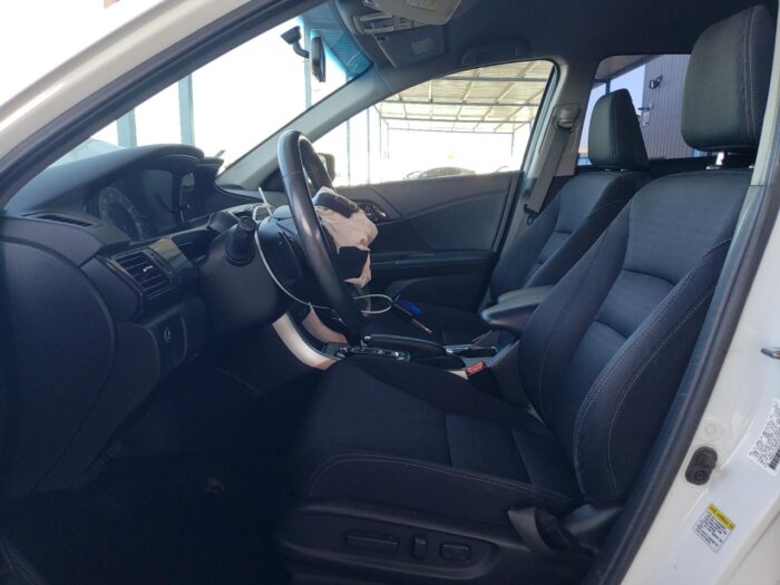2015 Honda Accord - Image 4