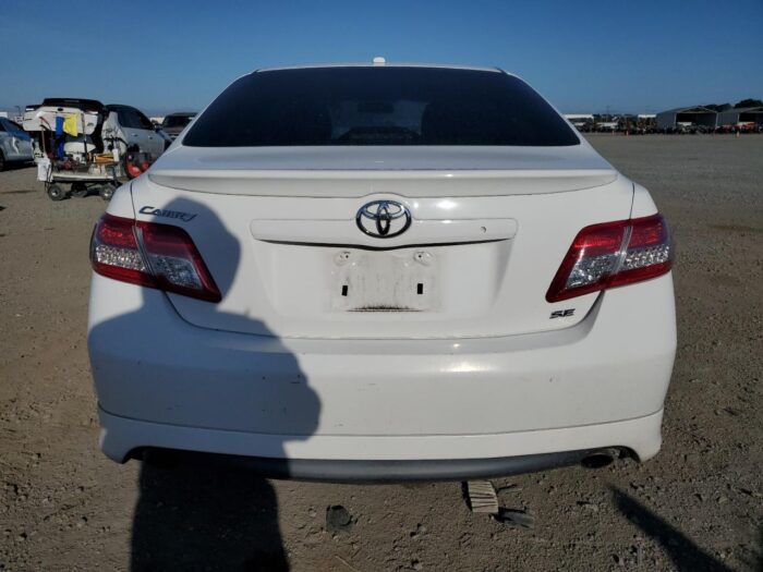 2011 Toyota Camry - Image 3