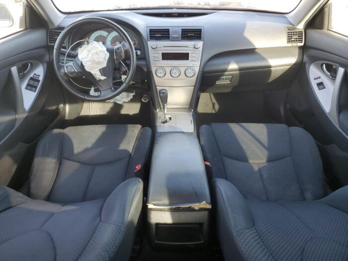 2011 Toyota Camry - Image 4