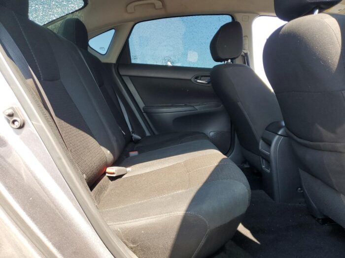 2018 Nissan Sentra S - Image 7