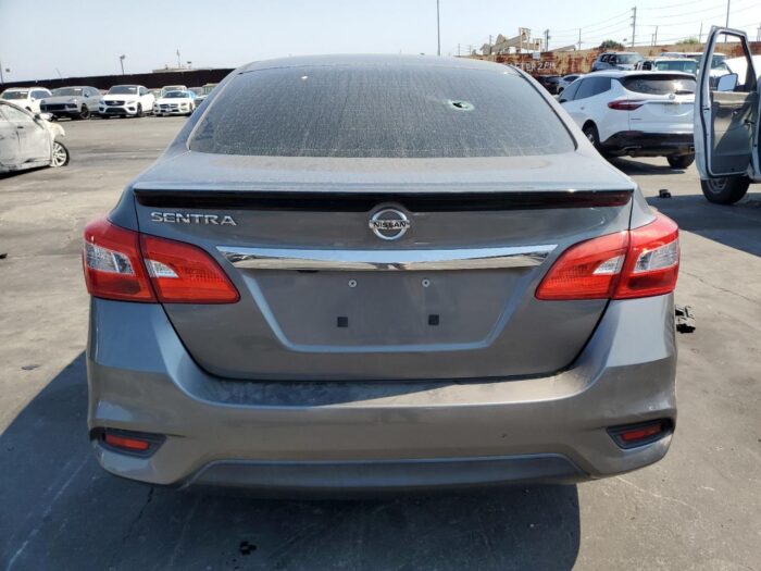 2018 Nissan Sentra S - Image 4
