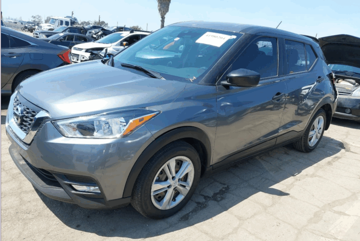 2020 Nissan Kicks S