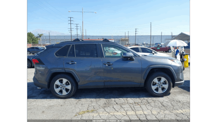 2019 Toyota Rav4 Xle - Image 4