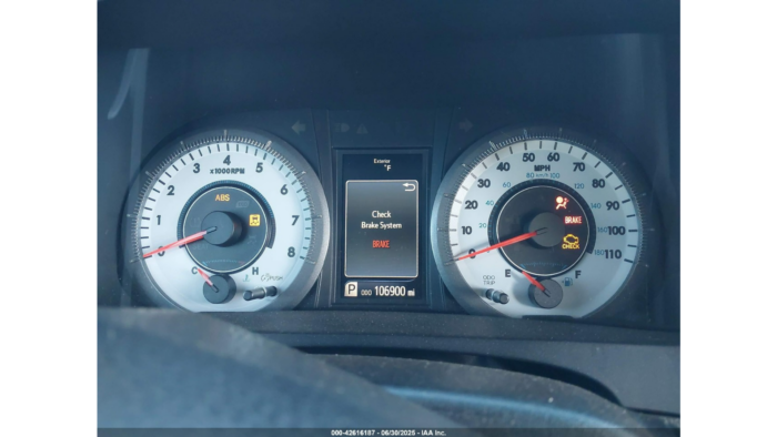 2017 Toyota Sienna Se - Image 11